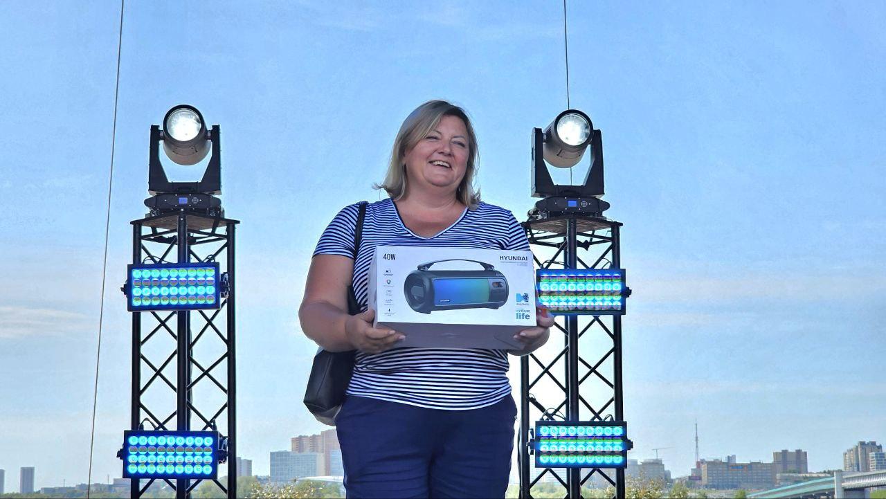 Фото Гигантская яичница и турнир по ловле рыбы. Опубликованы кадры масштабного «Пикник феста» на Михайловской набережной 22